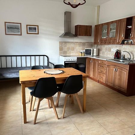 Apartman Aneta Нове Место-на-Мораві Екстер'єр фото